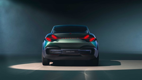 sleek rear - green & tech - Renault