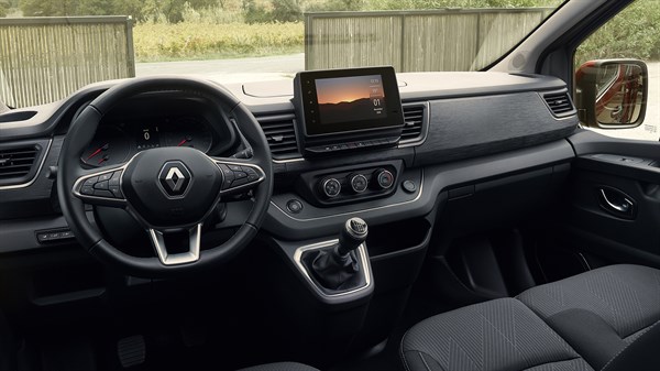 Trafic Passenger - smart cockpit - renault